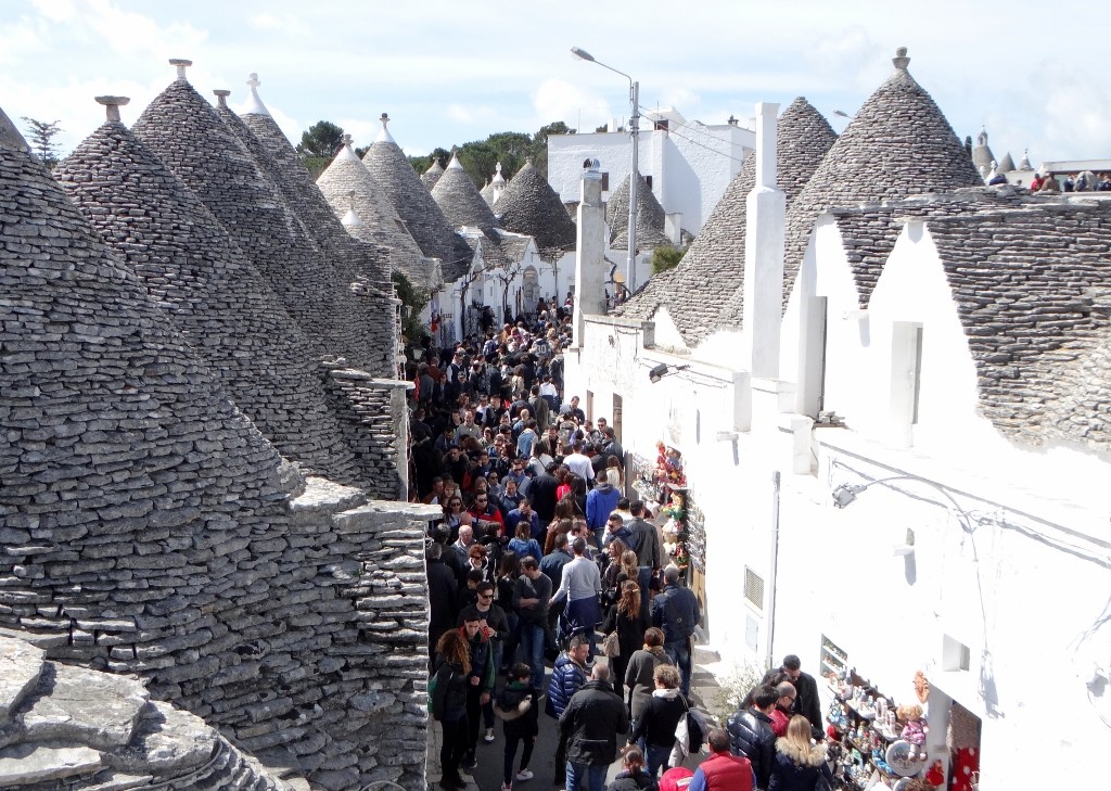Packed streets in Alberobello