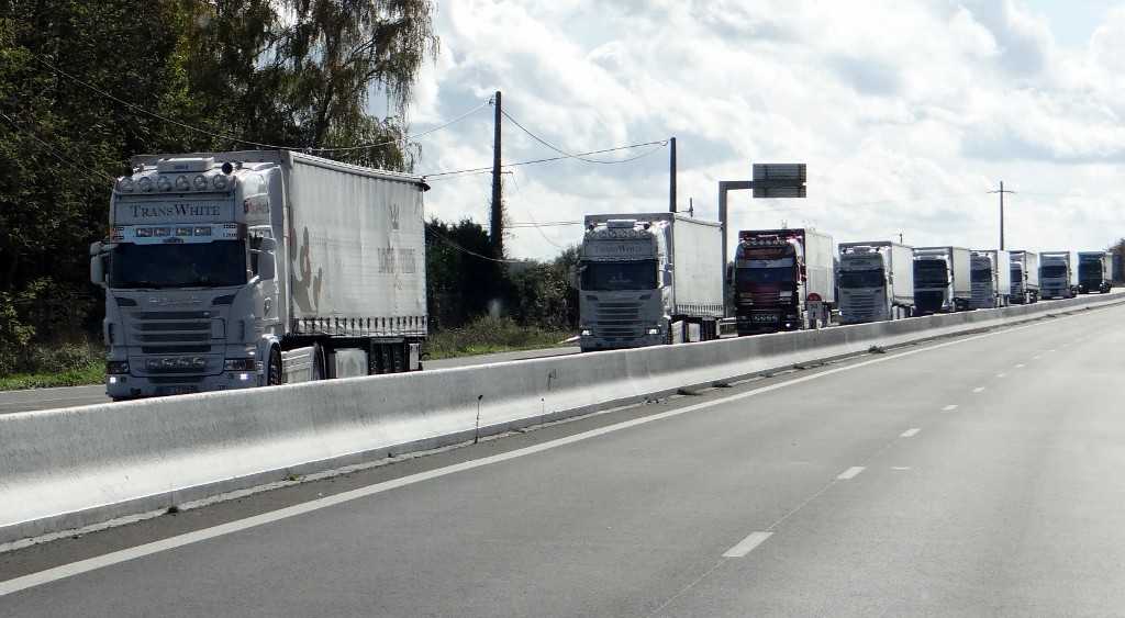 Anything over 3.5t isn't allowed to overtake - these convoys went on for miles.
