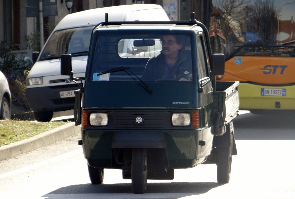 The Piaggio Ape, my favourite of Italian vehicles. I love these things more than Ferraris or Ducatis! Old men or even couples crowd into the tiny cab, and the things sputter along shouting Dolce Vita! at about 5mph