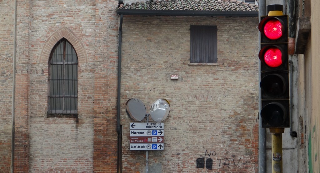 Cremona, where they need two red lights to get drivers to stop