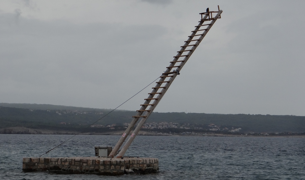Not sure what this is - giant diving ladder?