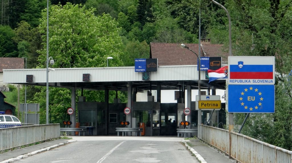 Provintial border crossing from Croatia into Slovenia