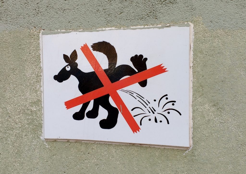 No peeing sign for dogs Helsinki