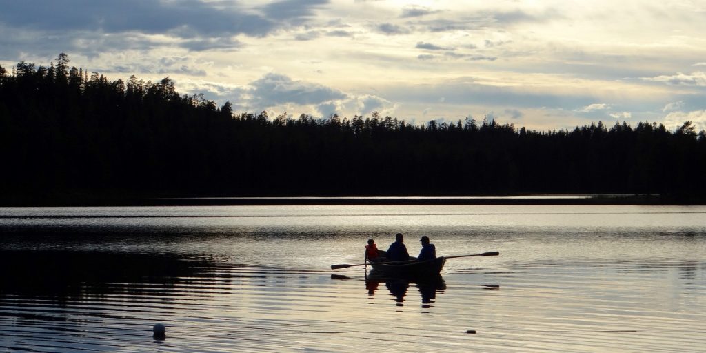 The Finns have almost unlimited nature available to them, and they know how to use it. Fishing was big at the site, as was lake-leaping, hiking, cycling, al-fresco eating, sauna, having fires... In winter it must be something else.