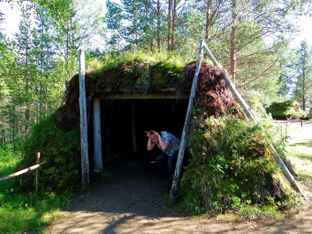 Sami reindeer hut