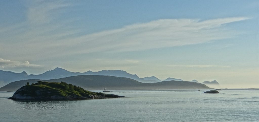 Last night's dream-like view from Zagan's window, looking south from Hillesøya 
