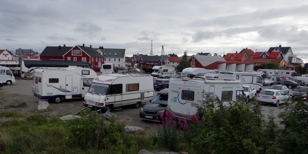 Free overnight motorhome parking in Henningsvær, Lofotens