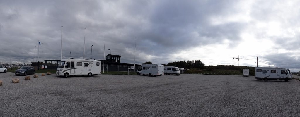 Plenty other motorhomes here - all Swedish, more arriving every hour