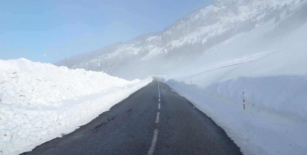 Snow road France