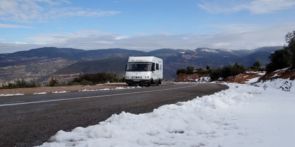 Snow on the R304 in the Middle Atlas. Looks like only a little fell, and it was cleared by a plough way before we arrived