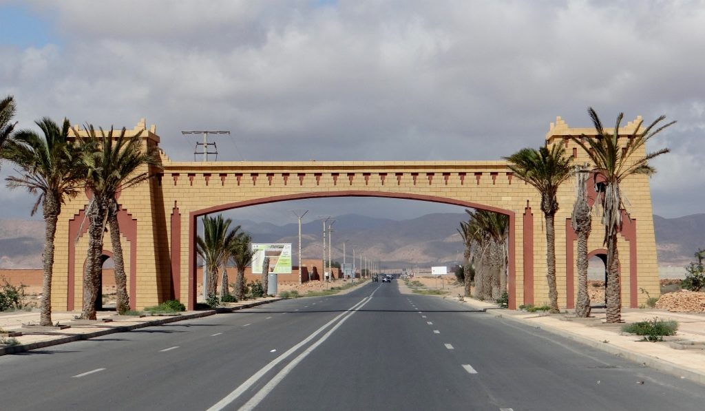 Welcome to Guelmim! You pass this entrance gate, after which there is nothing for another mile.
