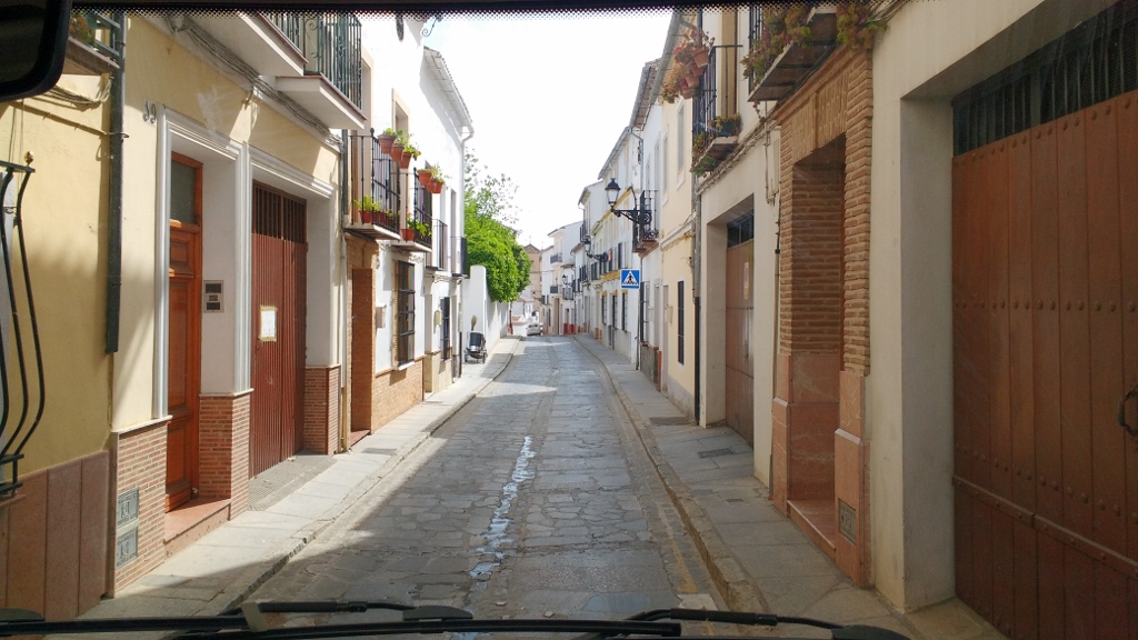 Arghhh, best not to drive straight through Antequera (will we ever learn)! Ju had to get out at one point to edge us past a parked car, hazard warning lights a-flashing