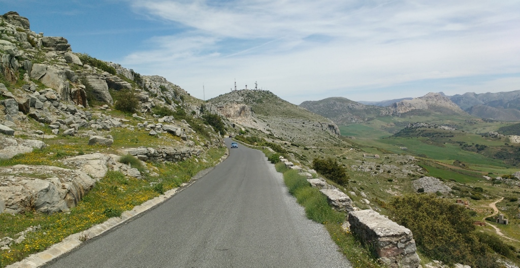 The road down from the upper car park at El Torcal