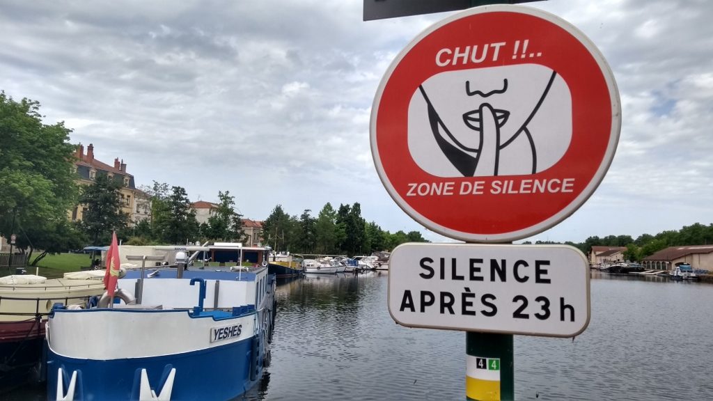 Chut it! Quite a few signs request silence after 11pm for the boat dwellers.