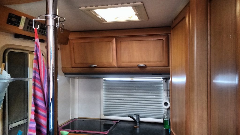 The standard skylight on our Hymer B544. It works fine, but lets in little air and light.