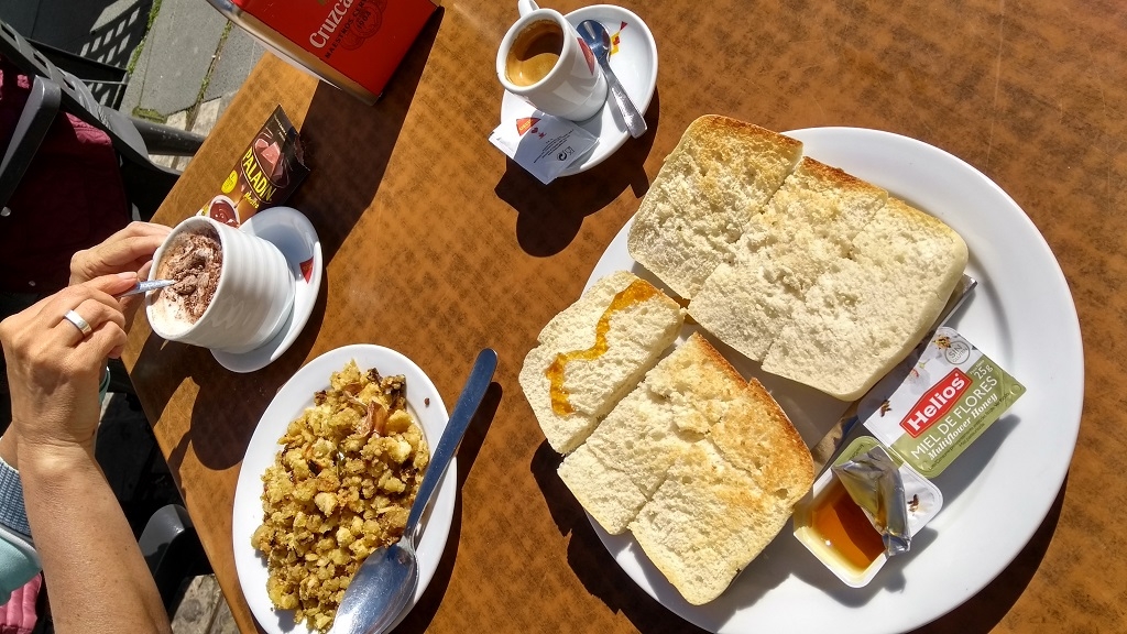 El Desayuno - Spanish Breakfast