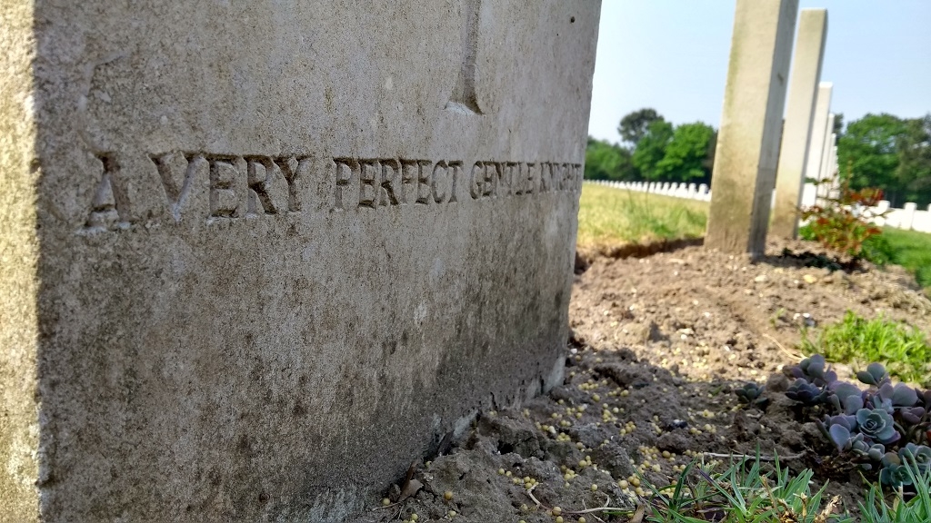 "A Very Perfect Gentle Knight". One of thousands of mostly WW1 graves at the huge Etaples War Cemetery a few miles up the coast (there were lots of hospitals around here). I ran up that way, removing my hat and turning my music off to pay my respects.