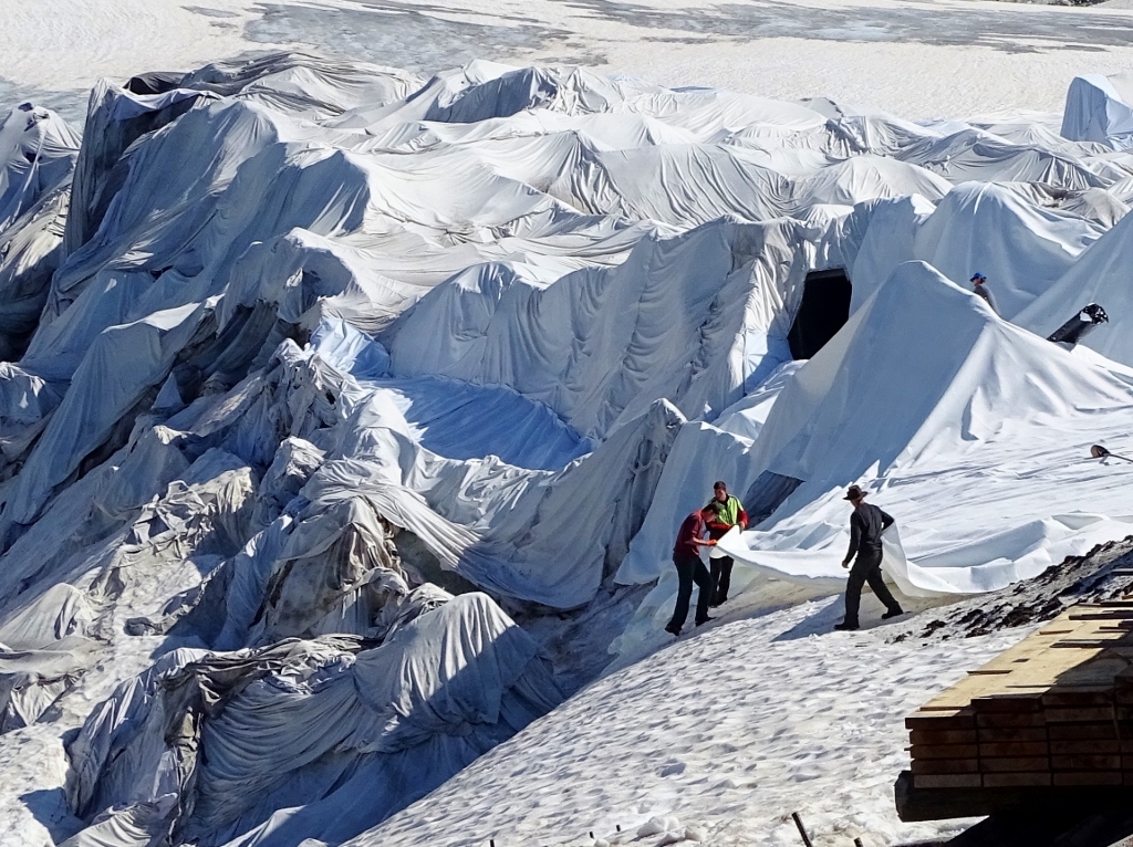 Work to save Rhone Glacier