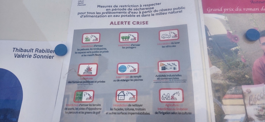 hosepipe ban poster France