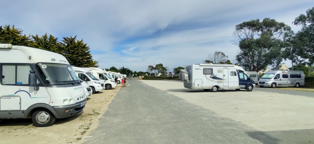 motorhome aire at Tregastel Brittany