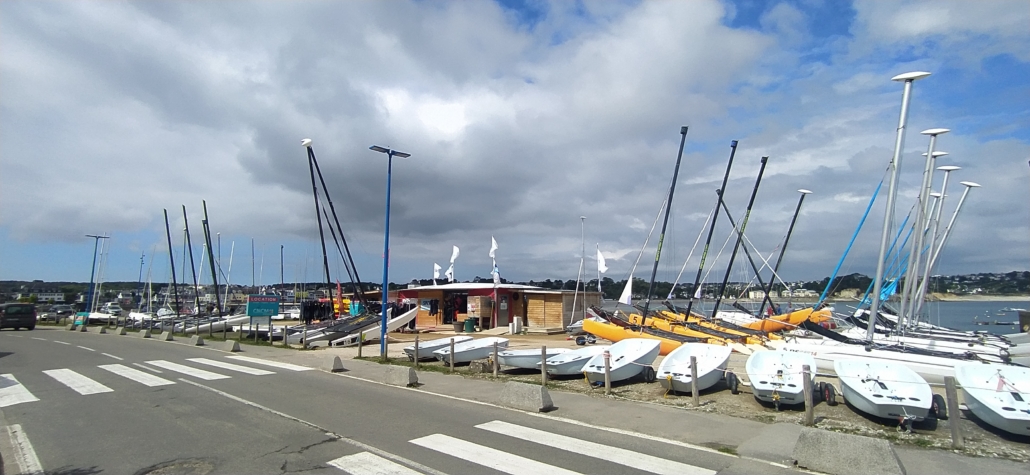 The watersports centre at Morgat. You can rent kayaks, or take boat trips from here