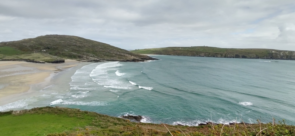 Barley Cove on the way to Mizen Head - the parking to this beach has a height-barrier