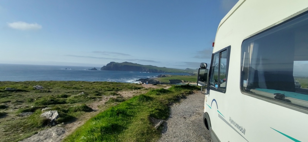 Motorhome in the lay bye at Ceann Sraithe, with magnificent ocean and cliff views