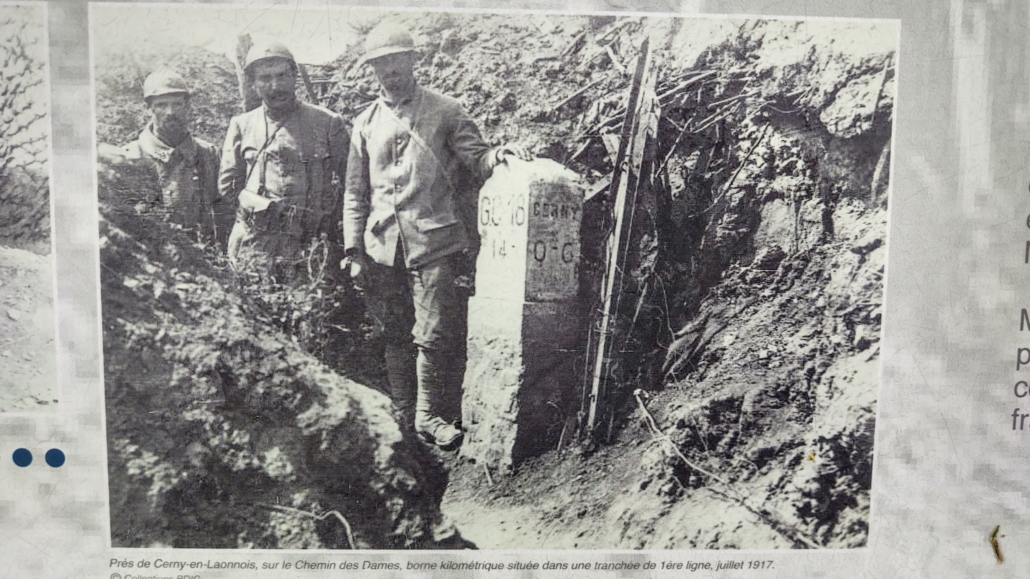 Soldiers in a trench on the Chemin des Dames in July 1917