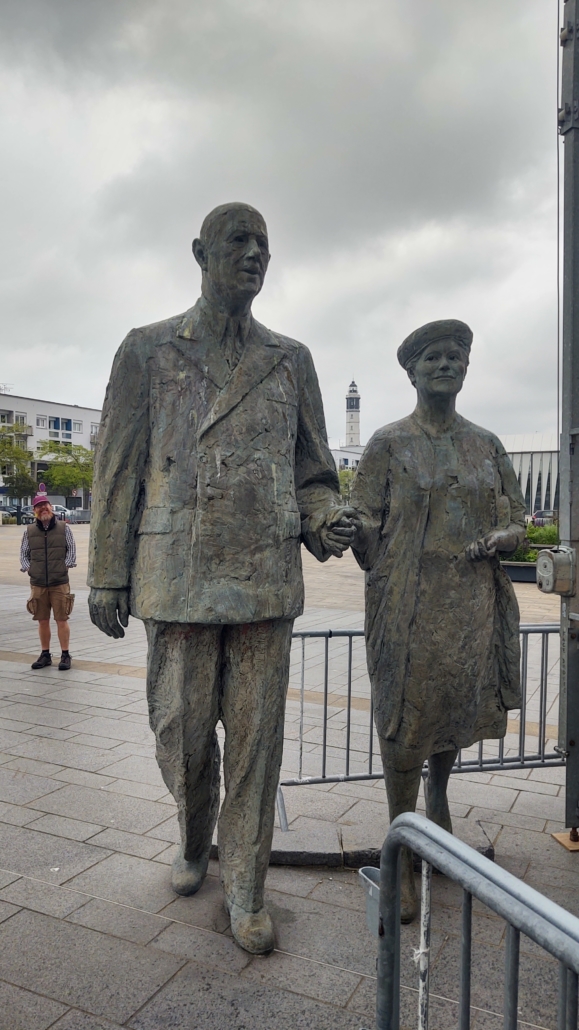 Charles de Gaulle and his wife Yvonne Vendrouxis (who married here in Calais)