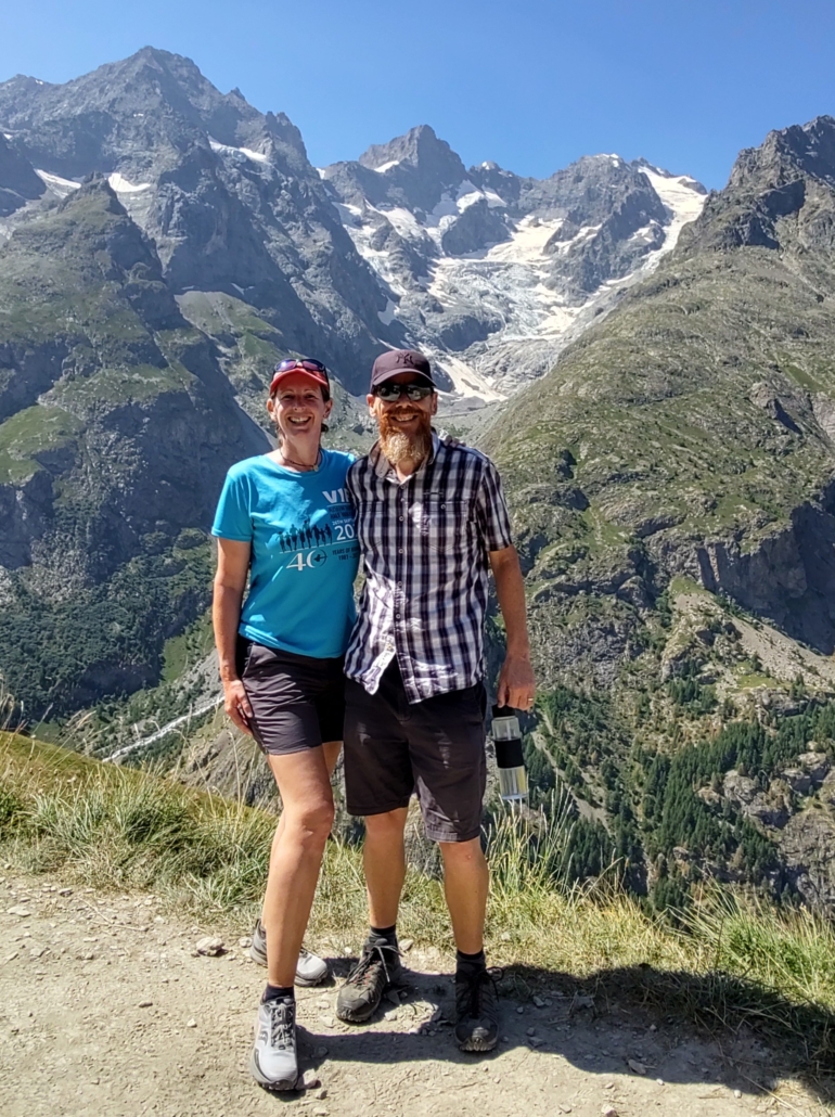 Us two at a fantastic viewpoint below the glacier