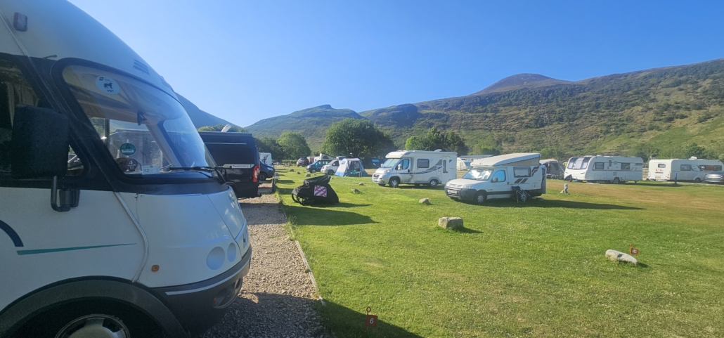 Motorhomes, camper vans and caravans at Lochranza Camping
